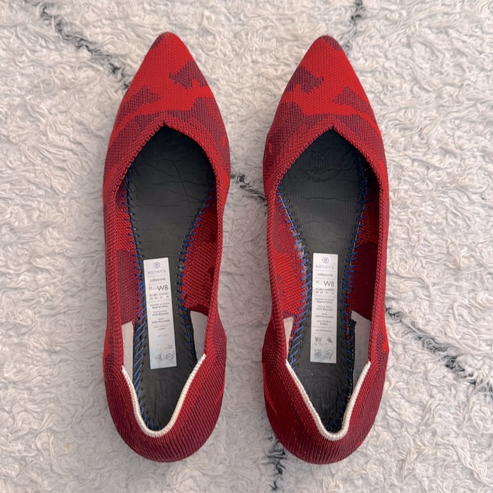 Rothy’s Point - Red Camo - size 8